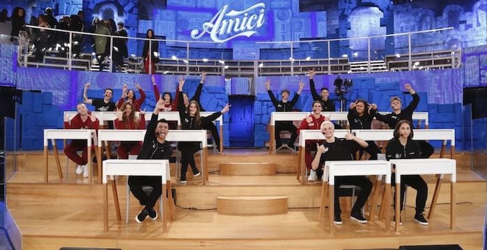 Amici 19: il daytime arriva anche su Canale 5. Ecco l'orario di messa in onda