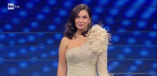 Elettra Lamborghini a Sanremo: i social impazziscono per la sua esibizione