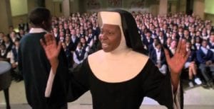 Stasera in TV lunedì 18 maggio Sister Act 2