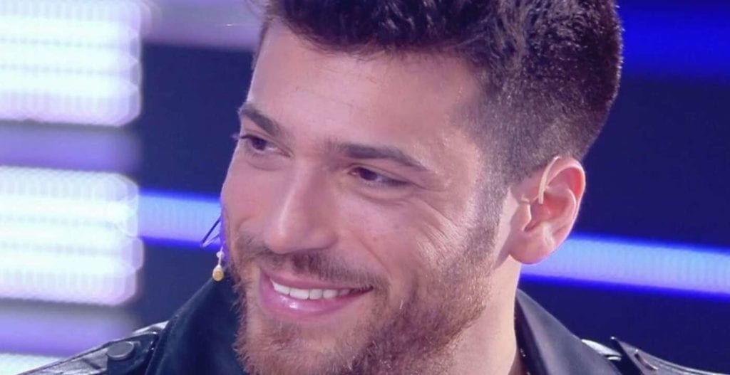 can yaman ospite