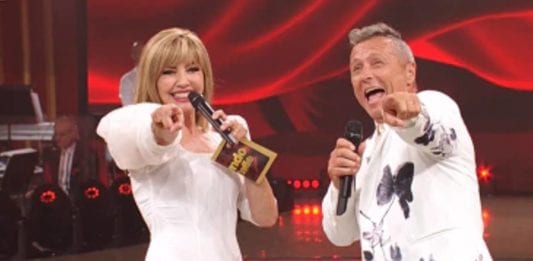 Elisa Isoardi Raimondo Todaro ritirano Ballando con le stelle