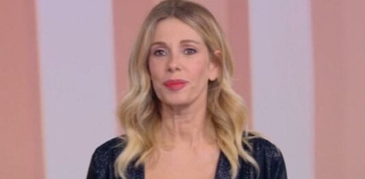 Alessia marcuzzi salta le iene