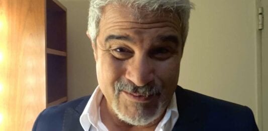 Liberi tutti rai 2 pino insegno
