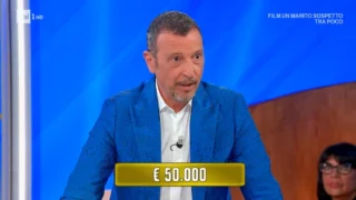 Affari tuoi perché non va in onda stasera