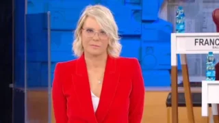 Amici, gli ospiti della puntata di domenica 8 dicembre 2024