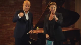Quando inizia Zelig nel 2025? Conduttori, comici e streaming