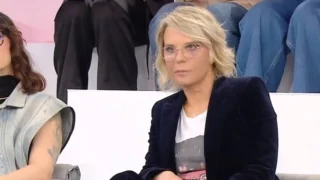 Amici, gli ospiti della puntata di domenica 2 marzo 2025