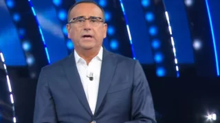 Come si svolgeranno le cinque serate di Sanremo 2025