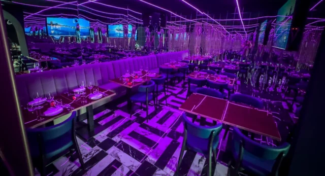 L'Ãcurie, un nuovo format di 'ristorante cantato' a Milano